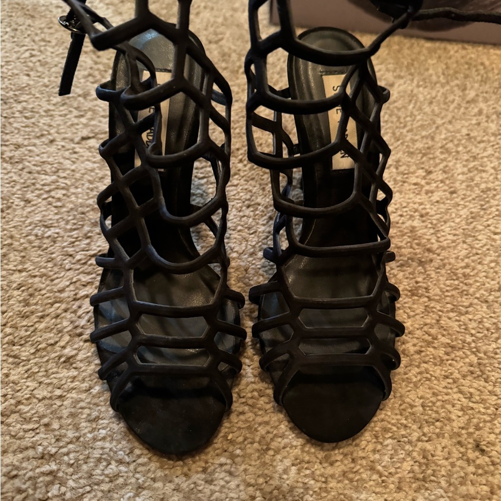 Black Steve Madden heels size 8